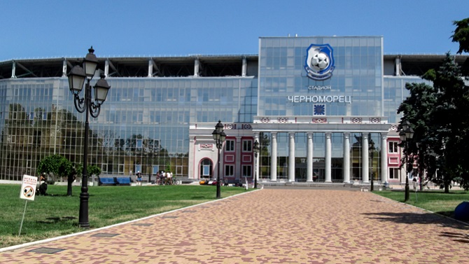Un ataque ruso daña uno de los mayores estadios de Ucrania y provoca dos heridos en Odesa