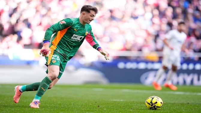 El Racing de Santander ficha al portero Julen Agirrezabala procedente del Athletic Club