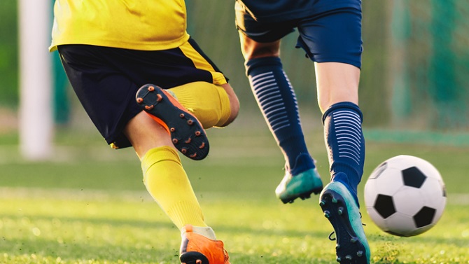 El doble filtro para los menores extranjeros  antes de jugar en España