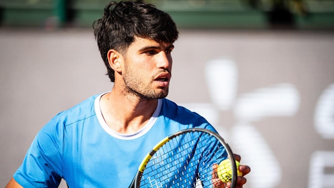 Carlos Alcaraz se entrena en la Arthur Ashe junto a Dani Mérida