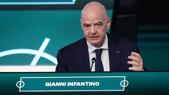 Infantino tilda de
