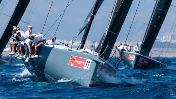 El 'Hispania' del Rey Felipe VI lidera el inicio de la 44 Copa del Rey Mapfre