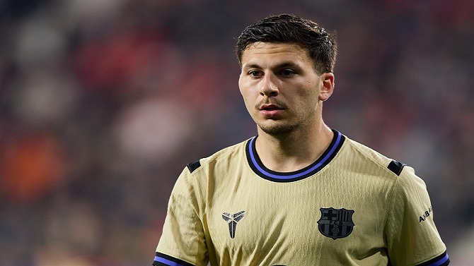 El extremo sueco del Barça Bardghji, que estaba en rampa de salida, se lesiona de la rodilla
