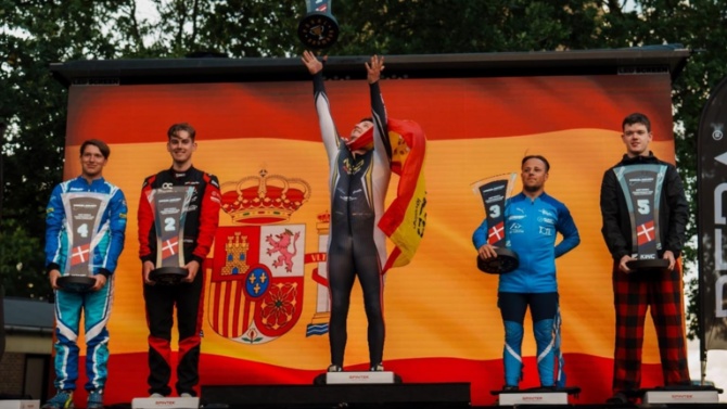 El piloto español Jon del Valle, campeón del mundo de karting por quinta vez consecutiva