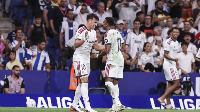 Carlos Espí es presentado por el Madrid un día después de darle el triunfo ante el Espanyol