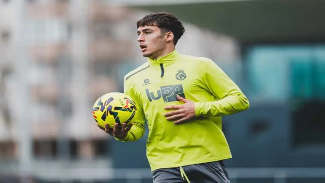 El Racing avisa al Barça por Jorge Salinas: