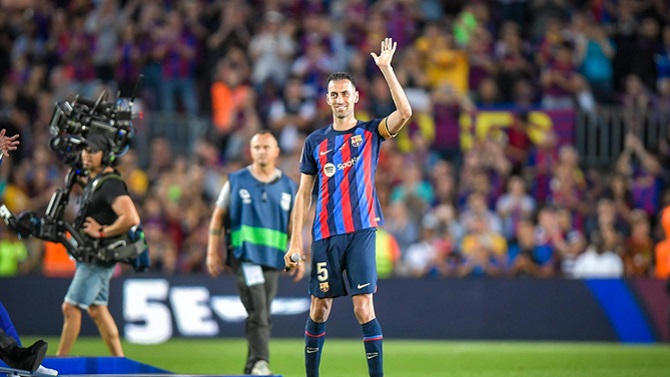 Sergio Busquets se incorpora al cuerpo técnico del filial del FC Barcelona con Juliano Belletti