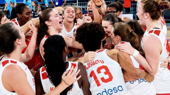 España revalida ante Eslovenia la medalla de oro del Eurobasket Femenino sub-16