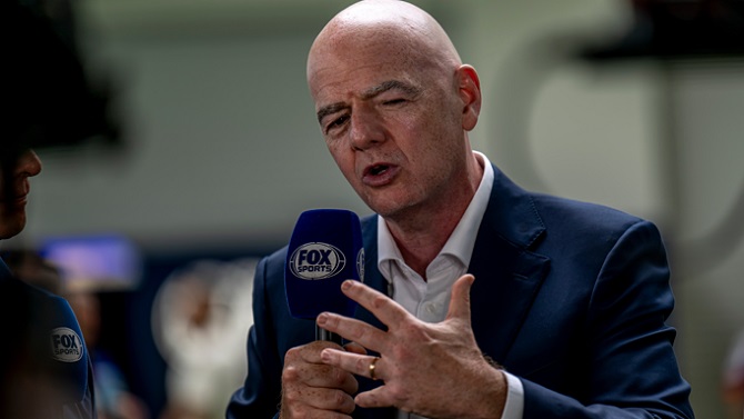Infantino responde a las críticas: 