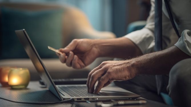 F. Shutterstock F. Shutterstock