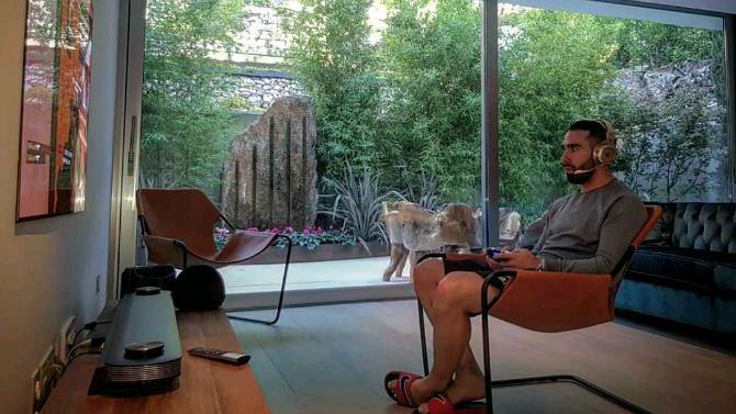 F. Twitter @danicarvajal92