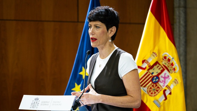 F: @SaizElma F: @SaizElma