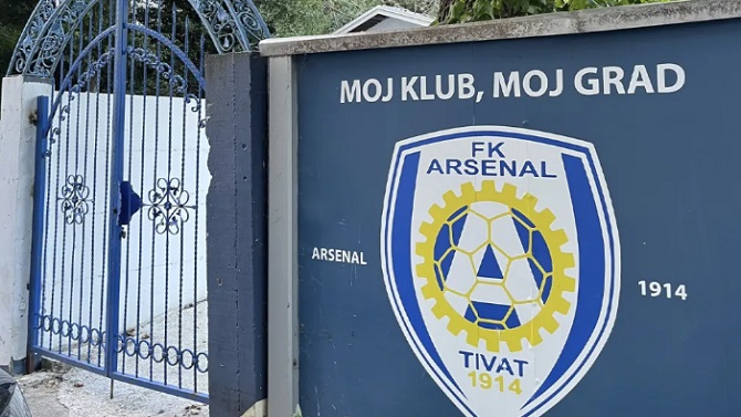 F: elcomentario.ucol.mx