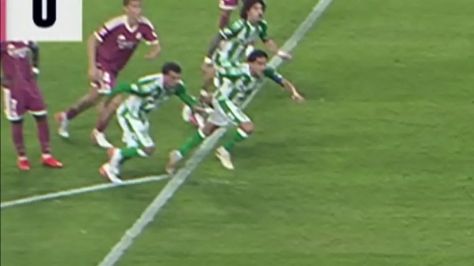 La polémica del minuto 94 del Betis - Real Madrid: ¿debió repetirse el penalti de Mbappé?