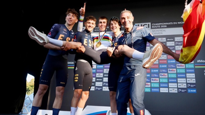 El español Benjamin Noval logra con 17 años dos medallas de oro en el Mundial de ciclismo