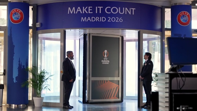 El fútbol europeo respalda limitar las sanciones colectivas contra los aficionados visitantes