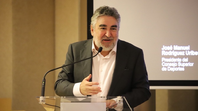 Uribes dice que España no debe renunciar al Mundial si FIFA no nos concede la final de 2030