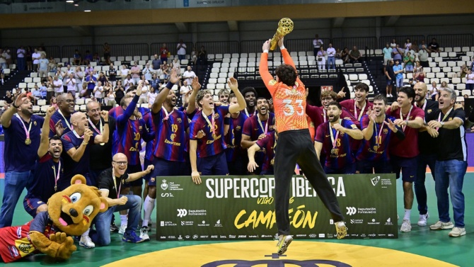 El Barça, campeón de la Supercopa Ibérica de balonmano tras vencer al Sporting de Portugal