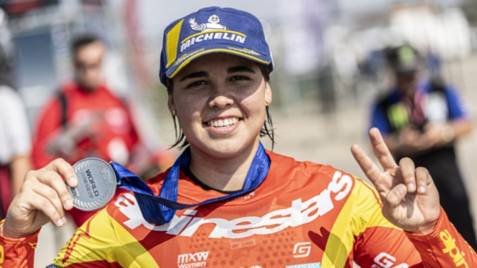 Daniela Guillén, primera mujer española campeona del mundo de motocross (WMX)