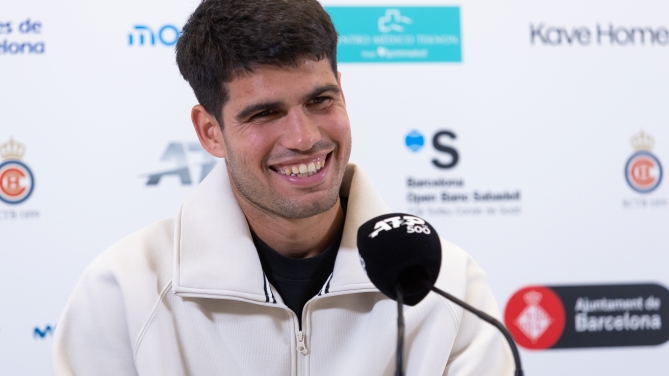 Carlos Alcaraz, tercer tenista que consigue la clasificación matemática para las Finales ATP