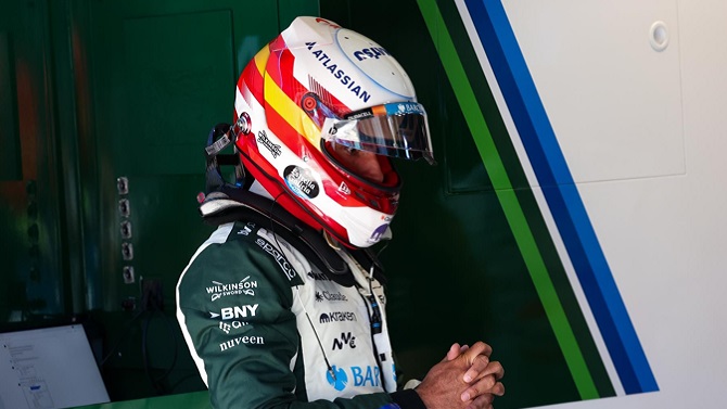 Carlos Sainz, sancionado con tres posiciones, saldrá 20º en la carrera de Madring