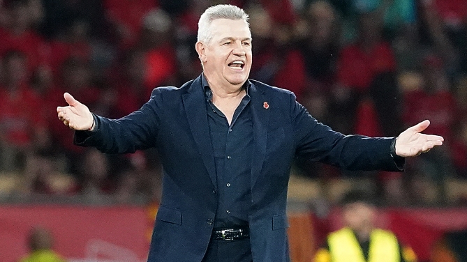 Principio de acuerdo entre el Valencia y Javier Aguirre, el técnico elegido por Braulio Vázquez