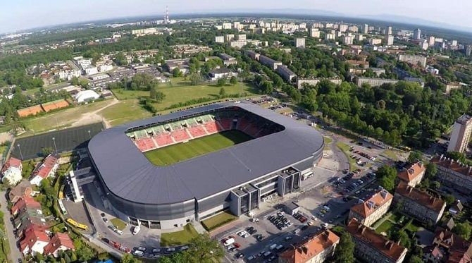 F: @OfficialArmFF (Twitter) F: @OfficialArmFF (Twitter)