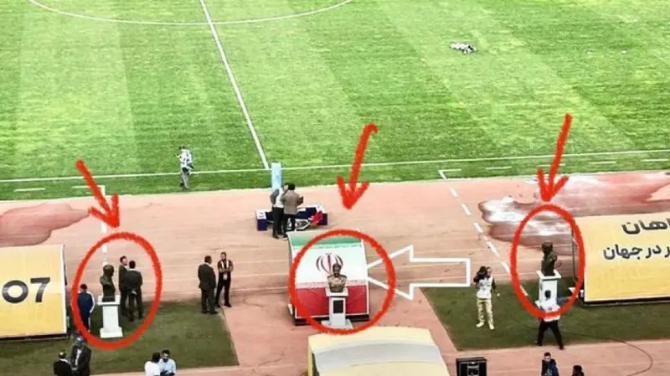 Estatuas en el estadio del Sepahan (Ir&aacute;n) | Redes
