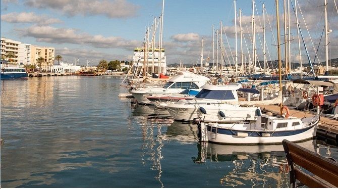 F: Club N&aacute;utico de Ibiza