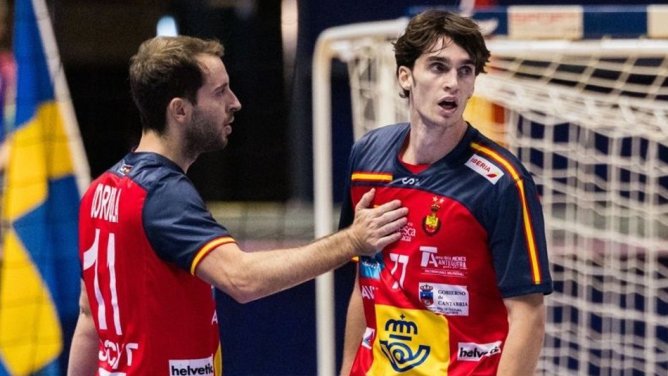 Urdangarin, a la derecha