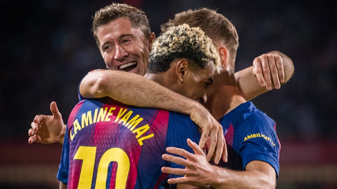 F: FC Barcelona F: FC Barcelona