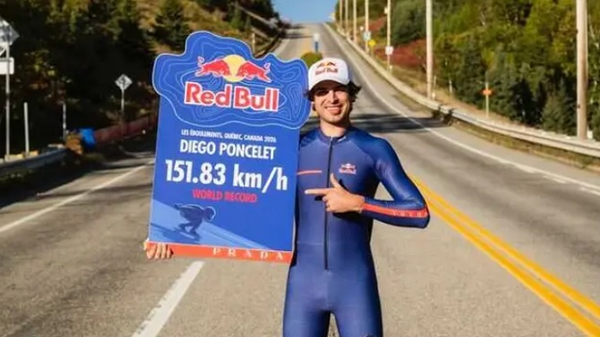 El español Diego Poncelet se convierte en el skater más rápido del mundo al alcanzar los 151,83 km/h