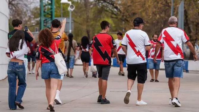 La Comunidad de Madrid llama a la concordia ante el regreso oficial del Rayo a Vallecas