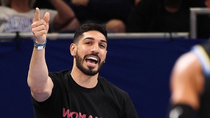 Enes Kanter Freedom denuncia que le impidieron acceder a las Finales de la WNBA