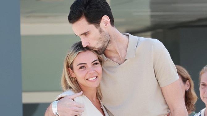 Asaltan la vivienda de Sergio Rico en las afueras de Sevilla con su familia en su interior