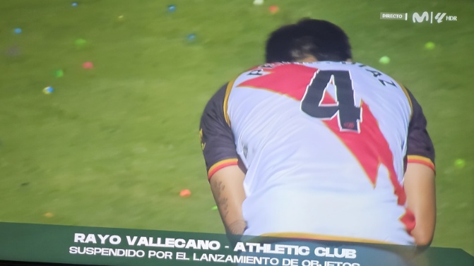 El Rayo, sancionado con cierre parcial del estadio de Vallecas por lanzamiento de objetos
