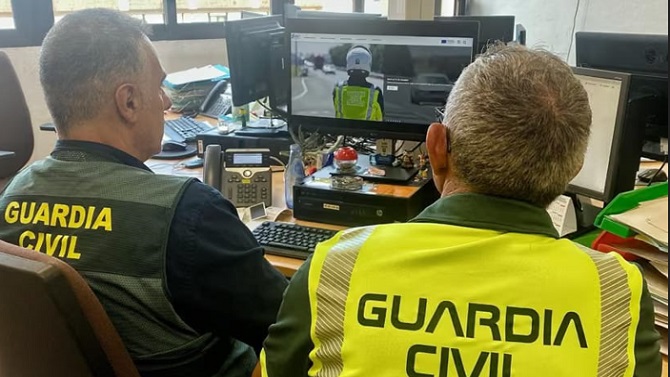 Falsificó un carnet de conducir para inscribirse en dos rallyes en Asturias y ampliar su licencia