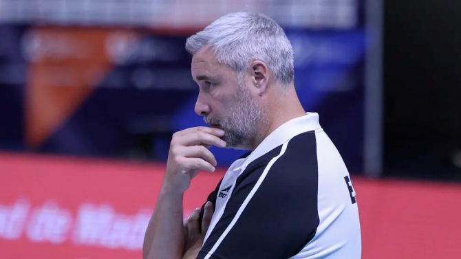 El francés Hubert Henno, destituido como seleccionador español de voleibol