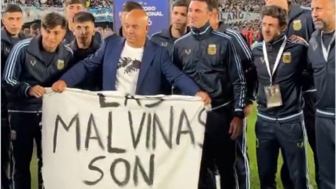 La soberanía sobre las Malvinas vuelve a la escena de Argentina en el adiós a Messi