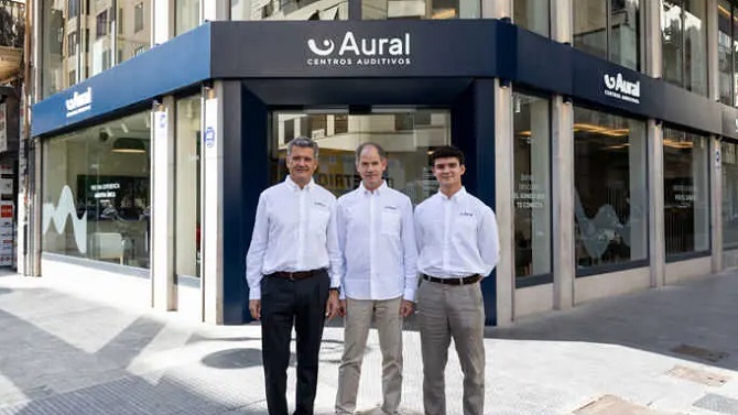 Abel Antón anuncia que correrá su último maratón en Berlín en 2027 junto al Equipo Aural
