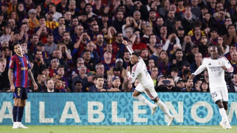 El Madrid resucita en el Camp Nou una Liga que amenazaba con escaparse muy pronto