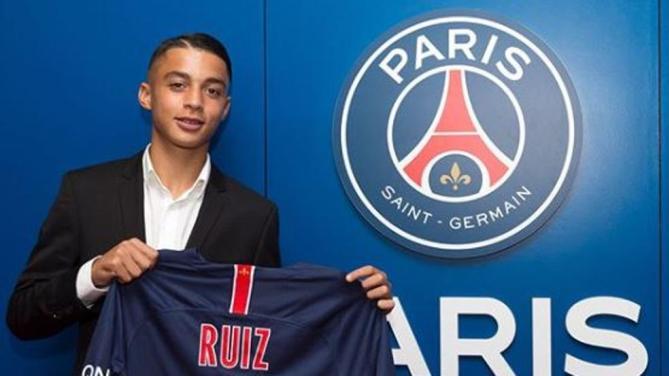 Kays Ruiz firm&oacute; su primer contrato profesional con el PSG a finales de octubre (PSG)