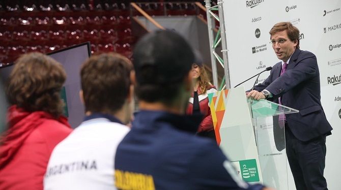 F: Jos&eacute; Luis Mart&iacute;nez Almeida