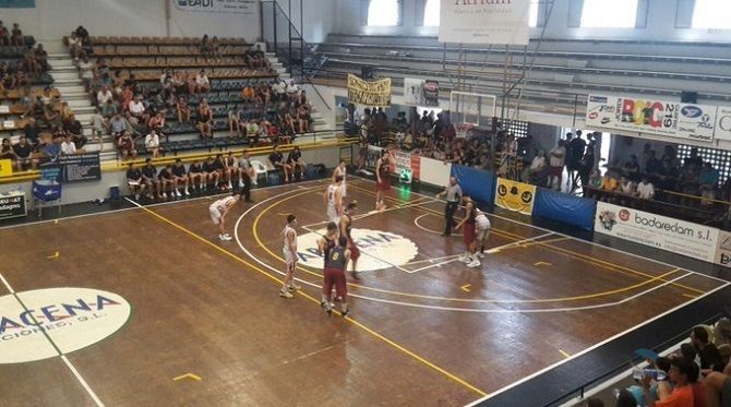 F: Badalona Mat&iacute;