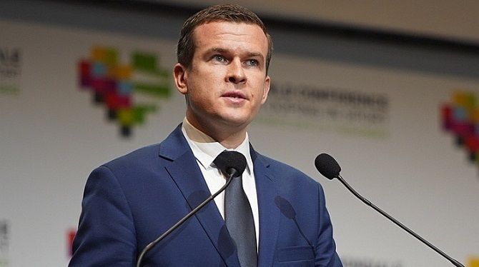 F: The Sports Examiner