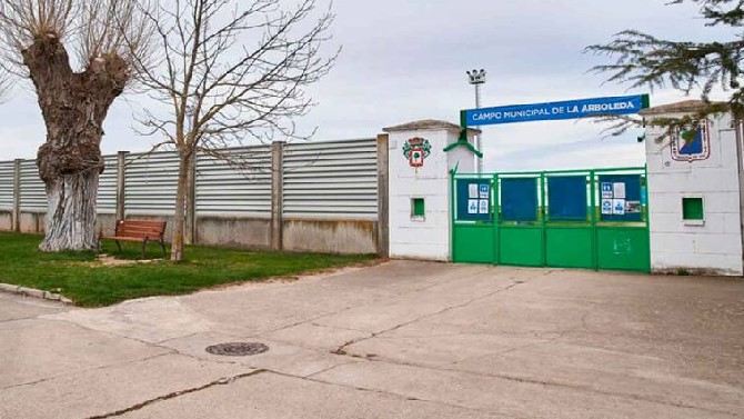 F: SD Almaz&aacute;n