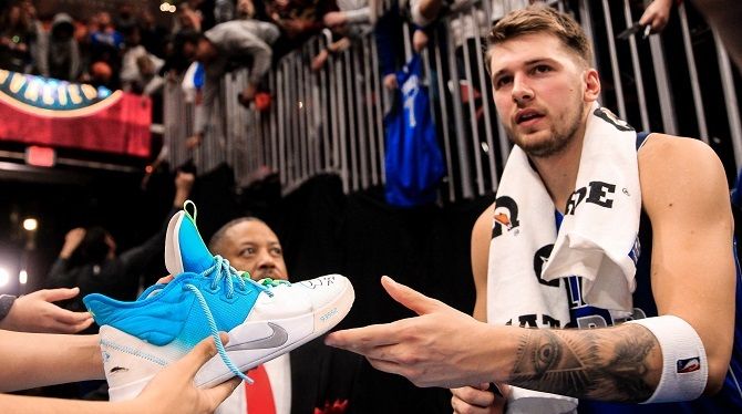 F: Mavs Care (Twitter)