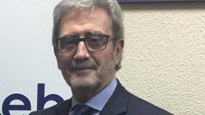 F: @AEEBTWEETS F: @AEEBTWEETS