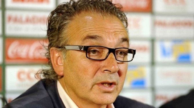 F: Real Racing Club F: Real Racing Club