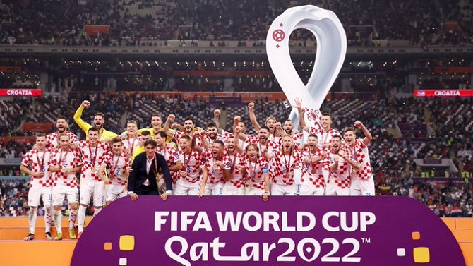 F: Twitter - @HNS_CFF